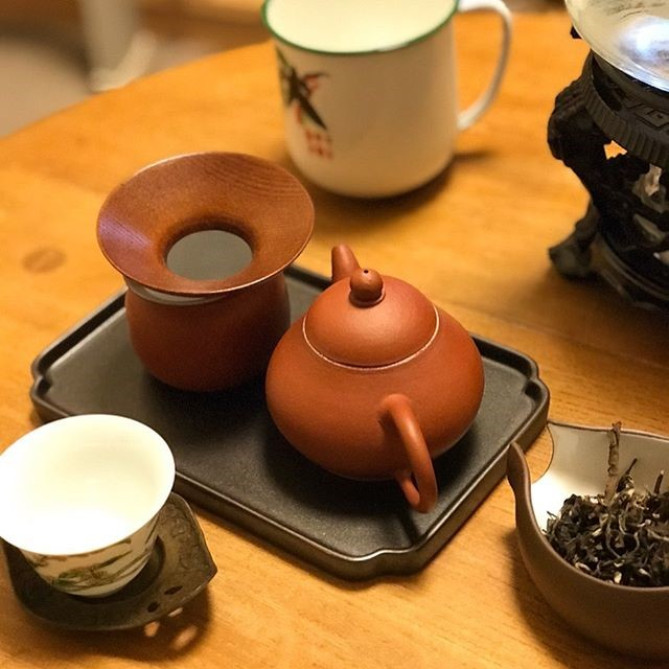 琅茶 Wolf Tea