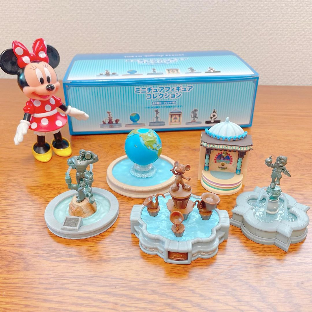 ディズニー】パークの噴水がフィギュアになった！？新発売の