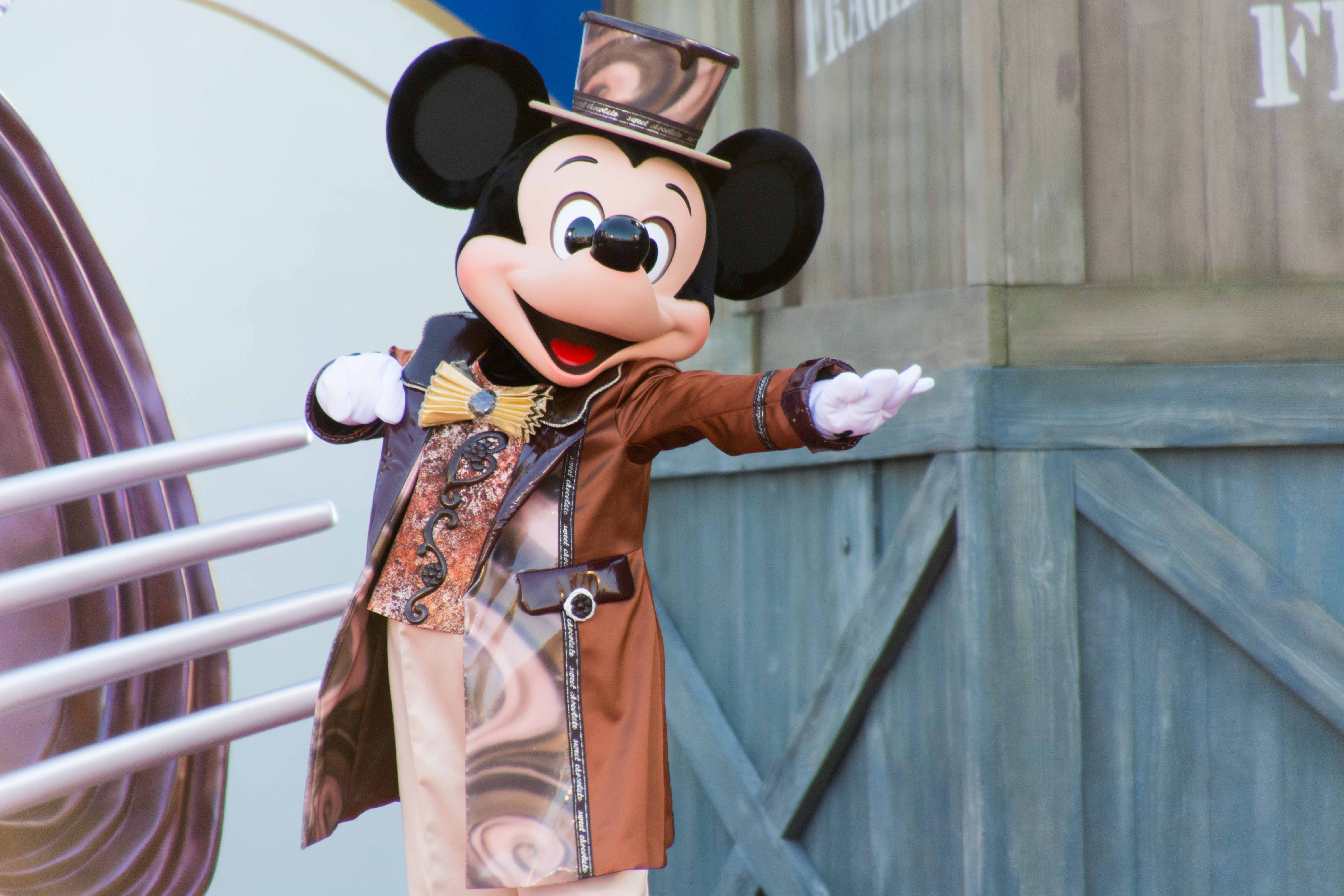 ディズニー　ミッキーマウス クルーズ　テーブル・イズ・ウェイティング　レトロ テーブル・イズ・ウェイティング】トータリー・ミニーマウスで復活